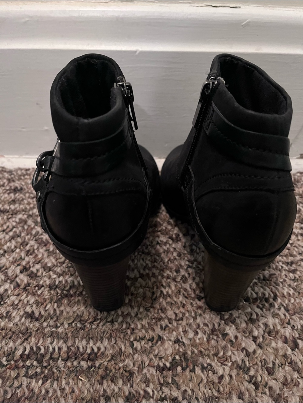 Clark’s Indigo Black Women's Heeled Ankle Boots Booties w Decorative Harness 6.5 - Picture 6 of 11